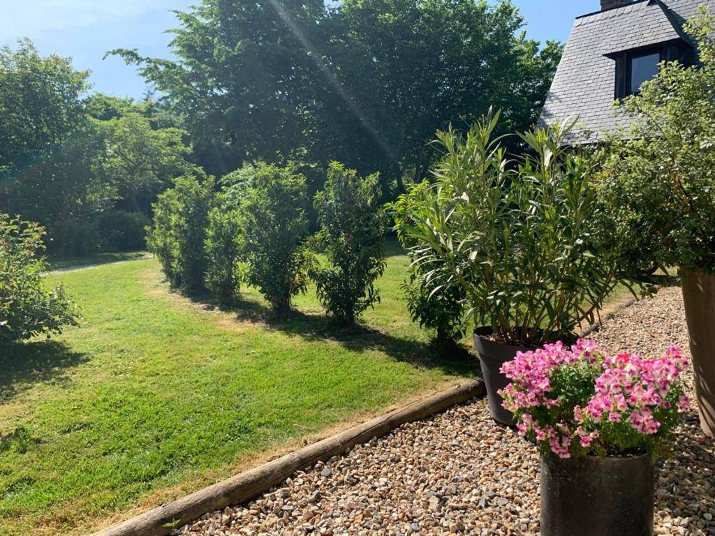 Le Bois Des Pierres Holiday home *